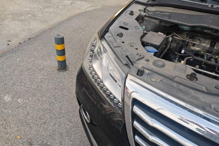 Used Haval H2 2015 1.5T Automatic Two-Wheel Drive Prestige Edition Right Front Headlight