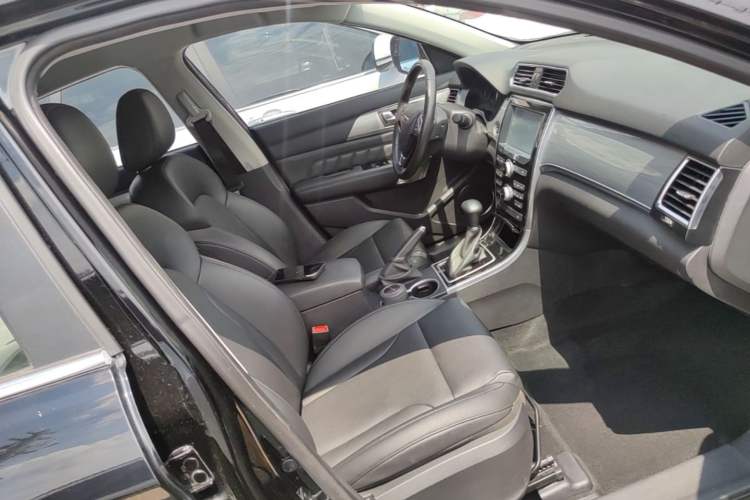 Used Haval H2 2015 1.5T Automatic Two-Wheel Drive Elite Edition Right Front Seat