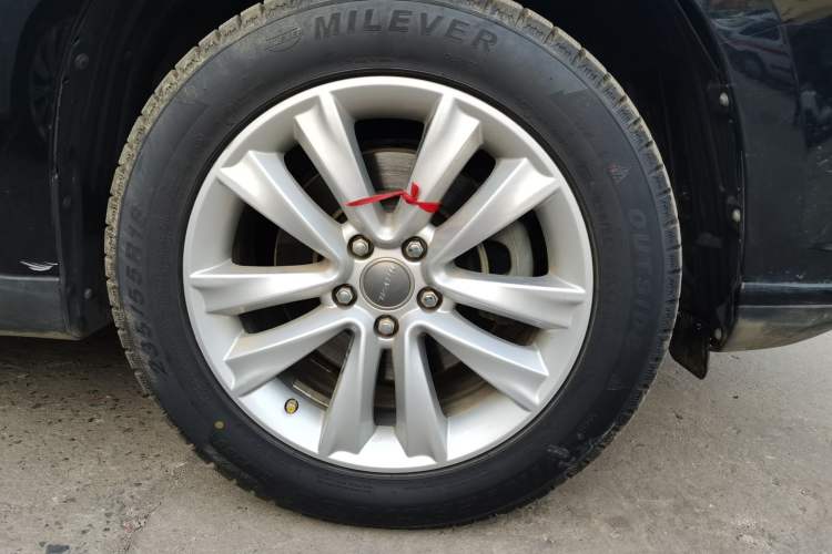 Used Haval H2 2015 1.5T Automatic Two-Wheel Drive Elite Edition Right Front Wheel Hub