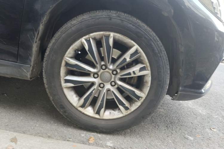 Used Haval H2 2015 1.5T Automatic Two-Wheel Drive Elite Edition Right Front Wheel Hub