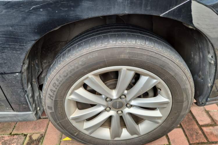 Used Haval H2 2015 1.5T Automatic Two-Wheel Drive Prestige Edition Right Front Wheel Hub