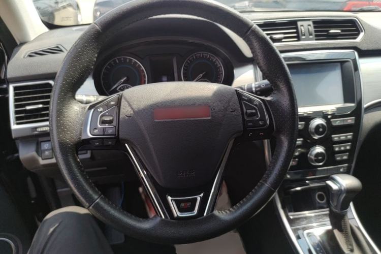 Used Haval H2 2015 1.5T Automatic Two-Wheel Drive Elite Edition Steering Wheel