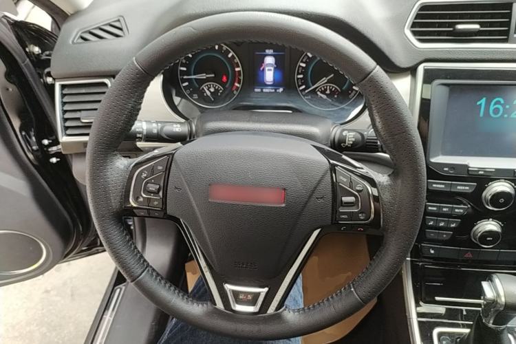 Used Haval H2 2015 1.5T Automatic Two-Wheel Drive Elite Edition Steering Wheel