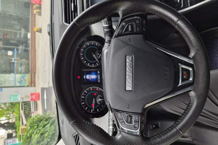 Used Haval H2 2015 1.5T Automatic Two-Wheel Drive Prestige Edition Steering Wheel