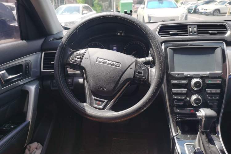 Used Haval H2 2015 1.5T Automatic Two-Wheel Drive Elite Edition Steering Wheel