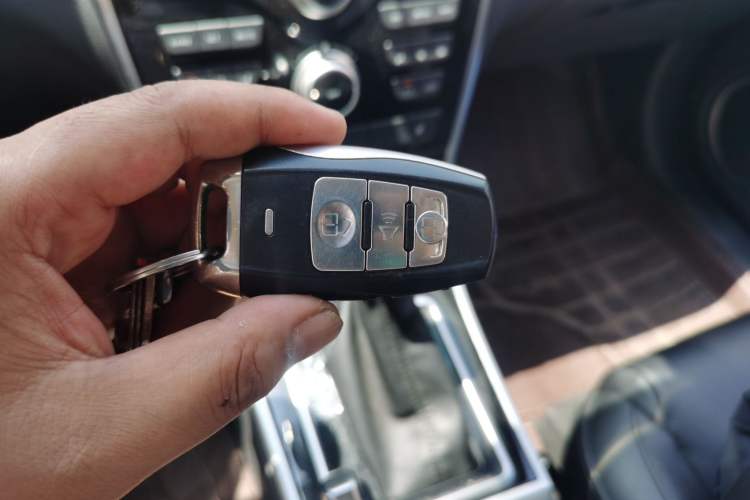 Used Haval H2 2015 1.5T Automatic Two-Wheel Drive Elite Edition Vehicle Key