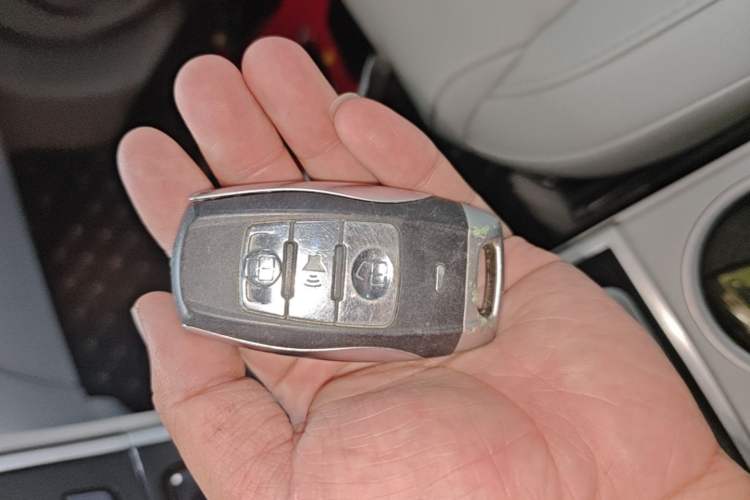 Used Haval H2 2015 1.5T Automatic Two-Wheel Drive Elite Edition Vehicle Key