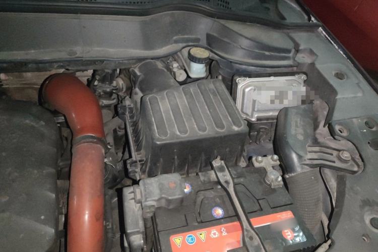 Used Haval H2 2015 1.5T Automatic Two-Wheel Drive Elite Edition Engine Bay Left