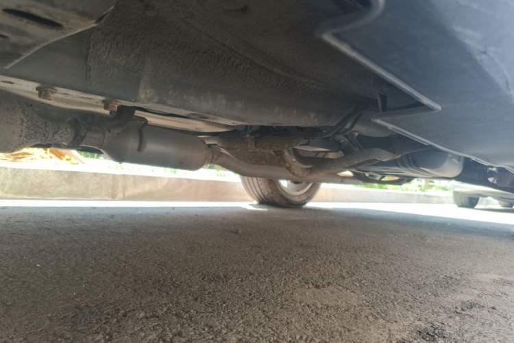 Used Haval H2 2015 1.5T Automatic Two-Wheel Drive Elite Edition Chassis Front Left