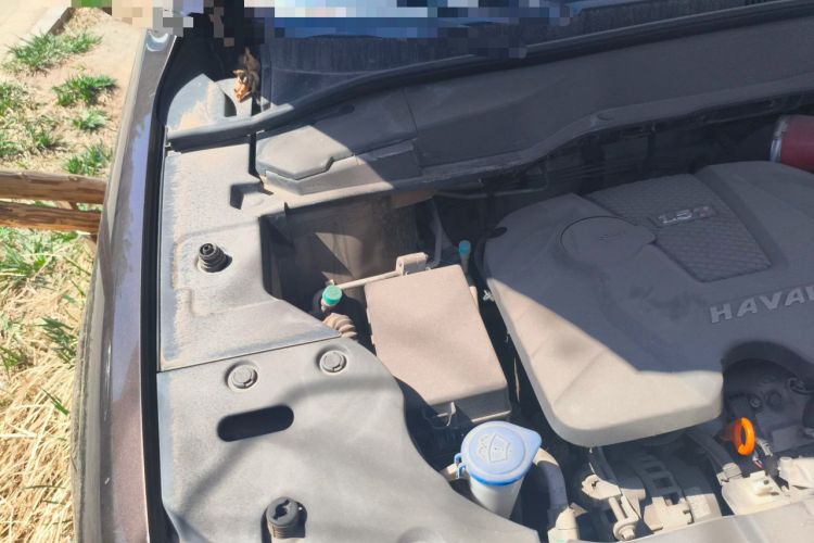 Used Haval H2 2015 1.5T Automatic Two-Wheel Drive Elite Edition Engine Bay Right