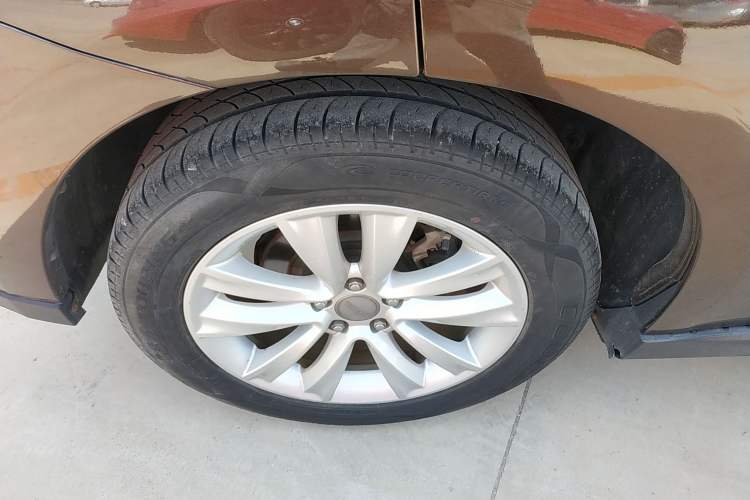 Used Haval H2 2015 1.5T Automatic Two-Wheel Drive Prestige Edition Exterior 5