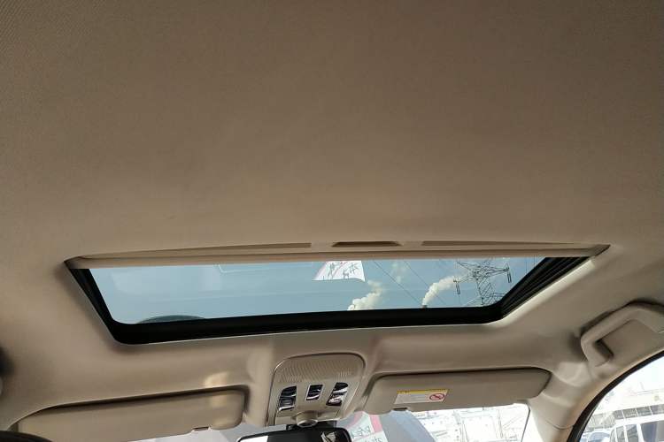 Used Haval H2 2015 1.5T Automatic Two-Wheel Drive Prestige Edition Headliner