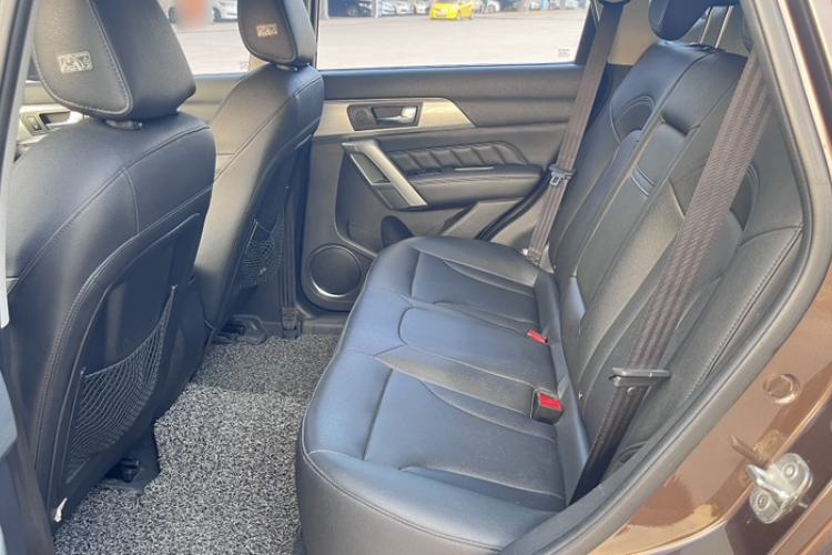 Used Haval H2 2015 1.5T Automatic Two-Wheel Drive Elite Edition Interior 3