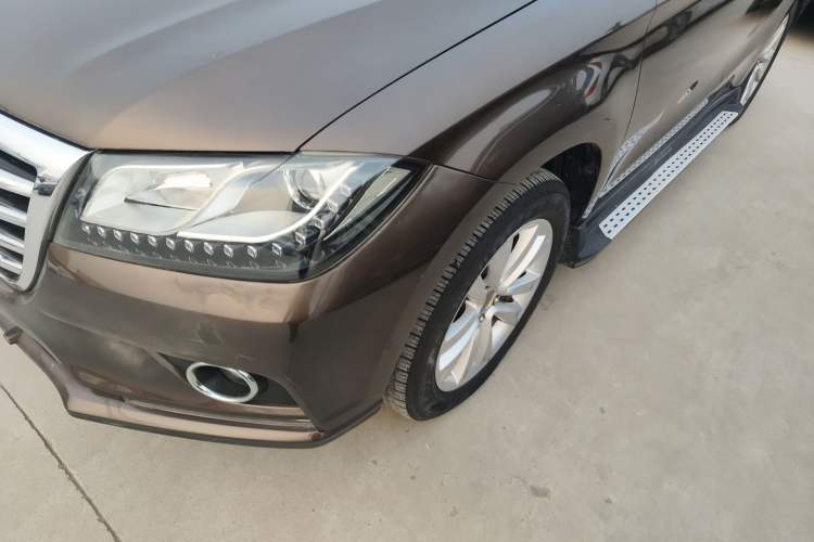Used Haval H2 2015 1.5T Automatic Two-Wheel Drive Elite Edition Left Front Headlight