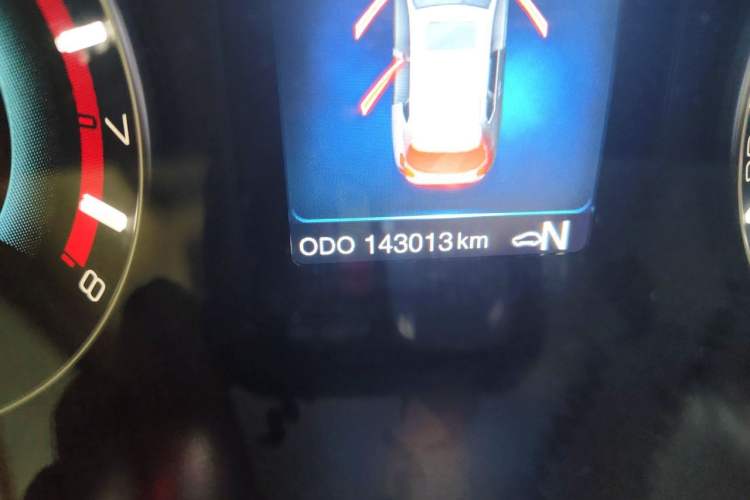 Used Haval H2 2015 1.5T Automatic Two-Wheel Drive Elite Edition Odometer Close Up