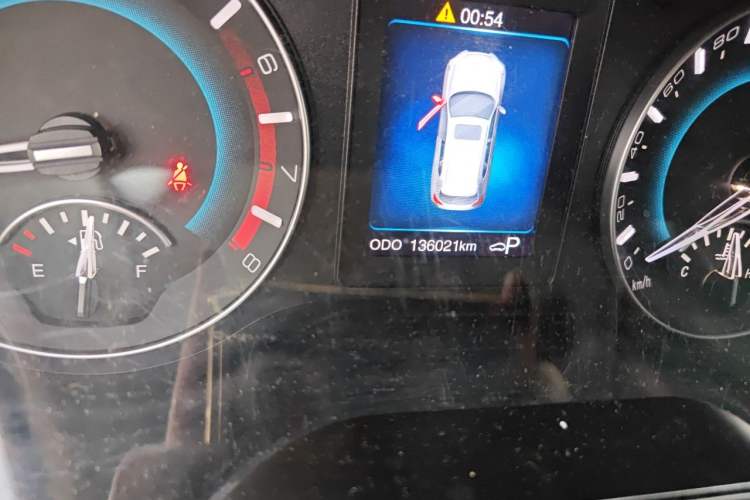 Used Haval H2 2015 1.5T Automatic Two-Wheel Drive Elite Edition Odometer Close Up