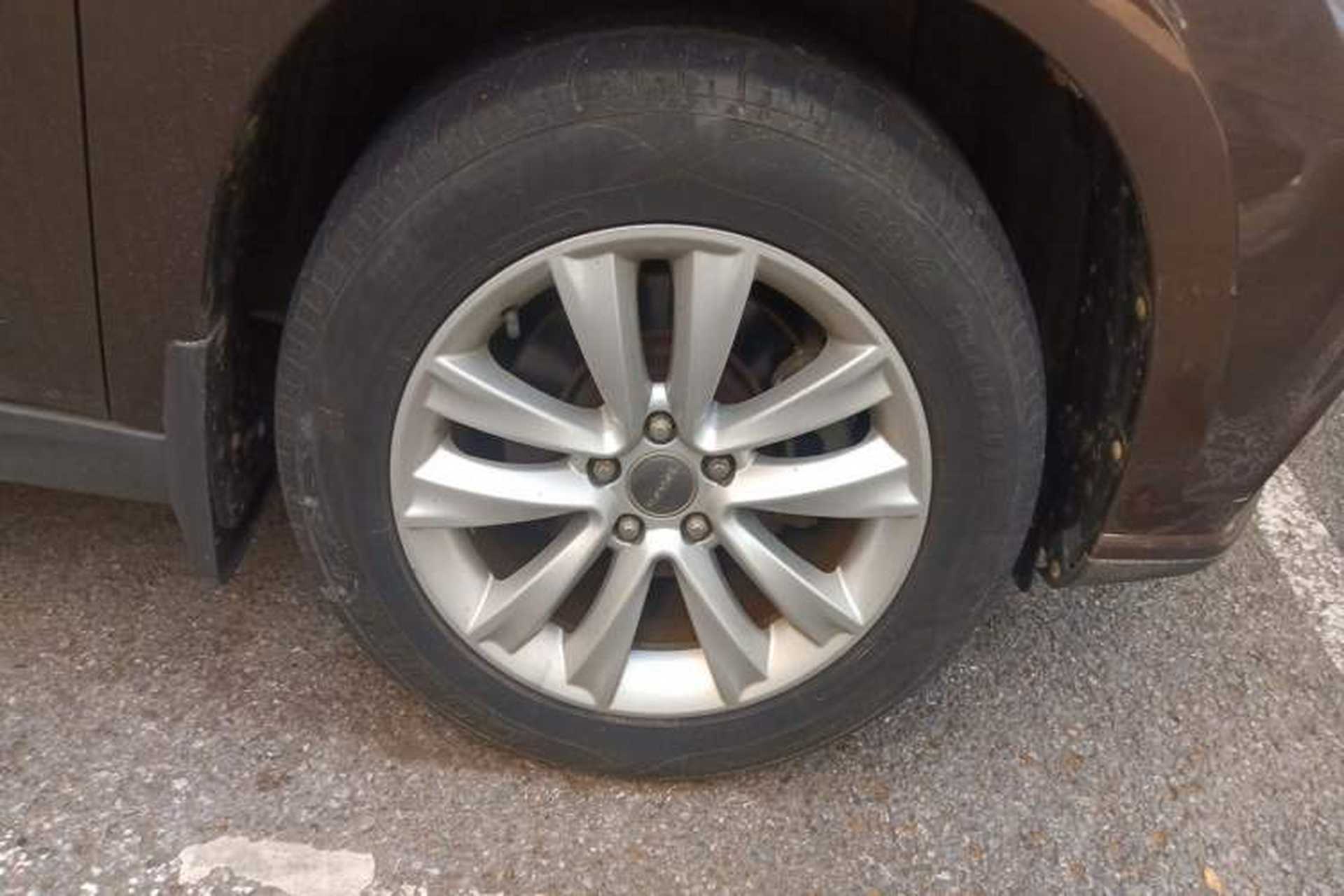 Used Haval H2 2015 1.5T Automatic Two-Wheel Drive Elite Edition Right Front Wheel Hub