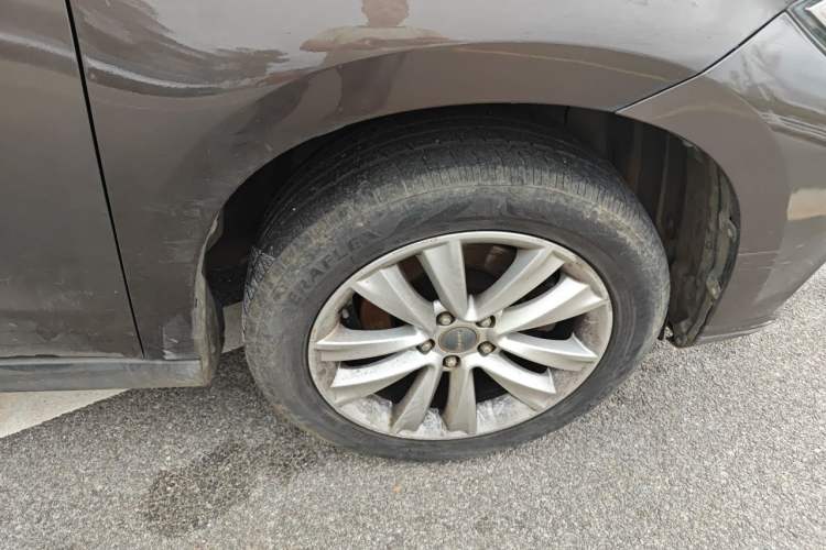 Used Haval H2 2015 1.5T Automatic Two-Wheel Drive Elite Edition Right Front Wheel Hub