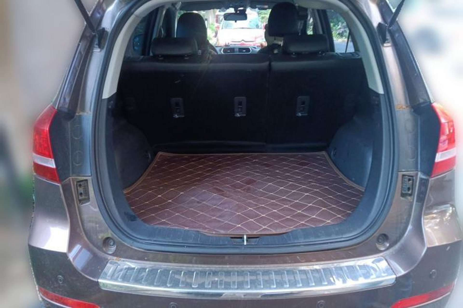Used Haval H2 2015 1.5T Automatic Two-Wheel Drive Elite Edition Trunk