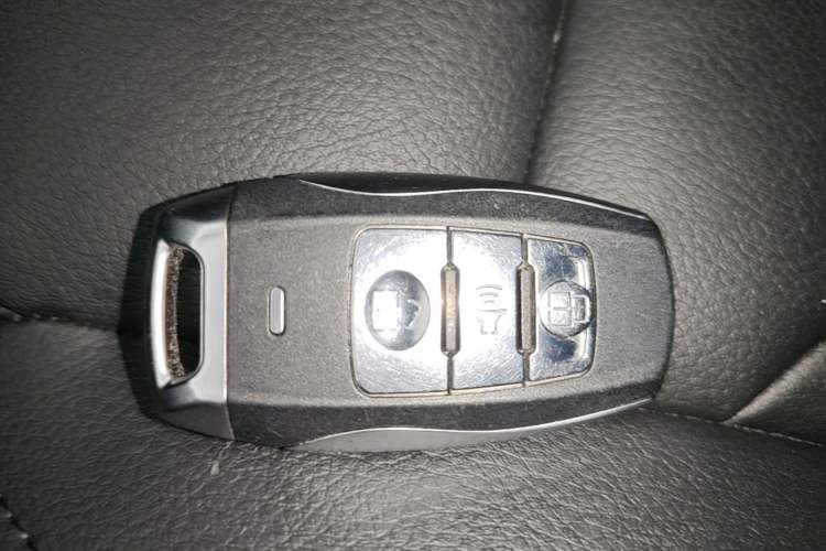 Used Haval H2 2015 1.5T Automatic Two-Wheel Drive Elite Edition Vehicle Key