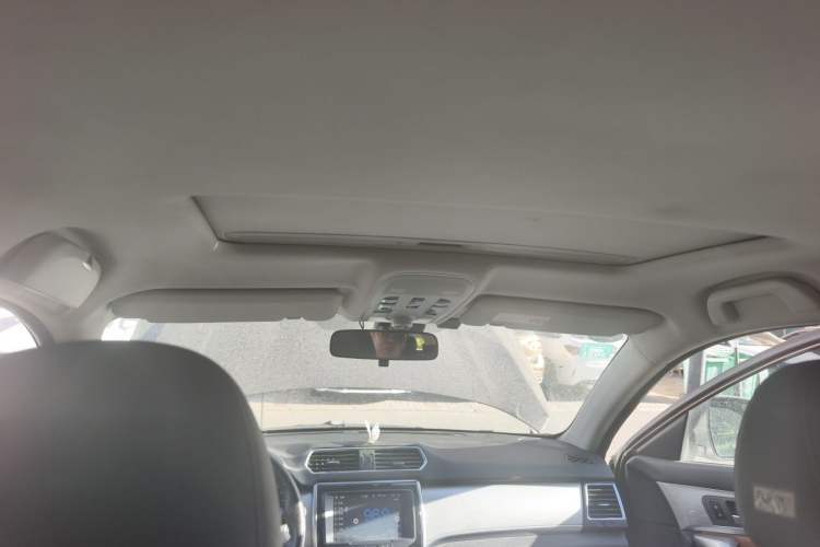 Used Haval H2 2015 1.5T Automatic Two-Wheel Drive Elite Edition Headliner