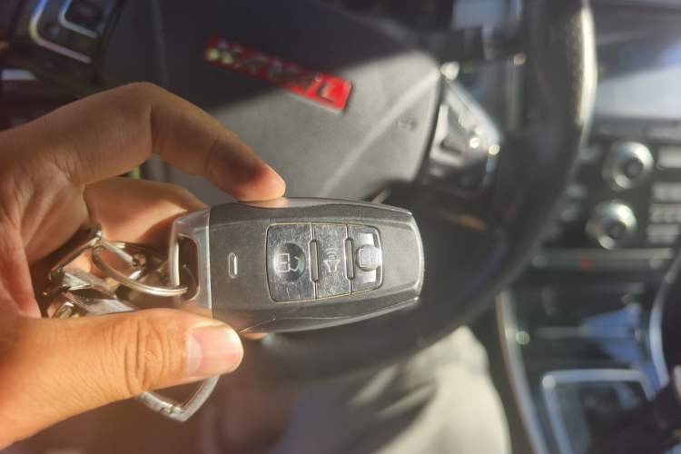 Used Haval H2 2015 1.5T Automatic Two-Wheel Drive Elite Edition Vehicle Key