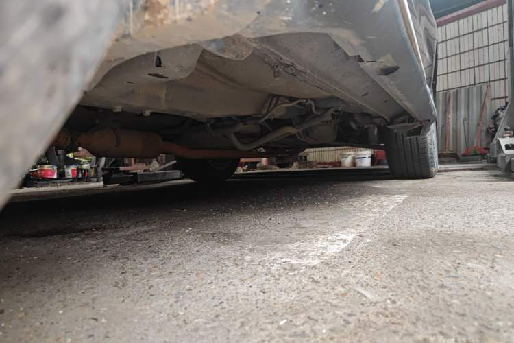 Used Haval H2 2015 1.5T Automatic Two-Wheel Drive Elite Edition Chassis Front Left