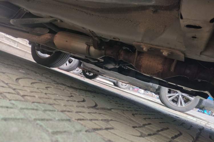 Used Haval H2 2015 1.5T Automatic Two-Wheel Drive Elite Edition Chassis Front Right