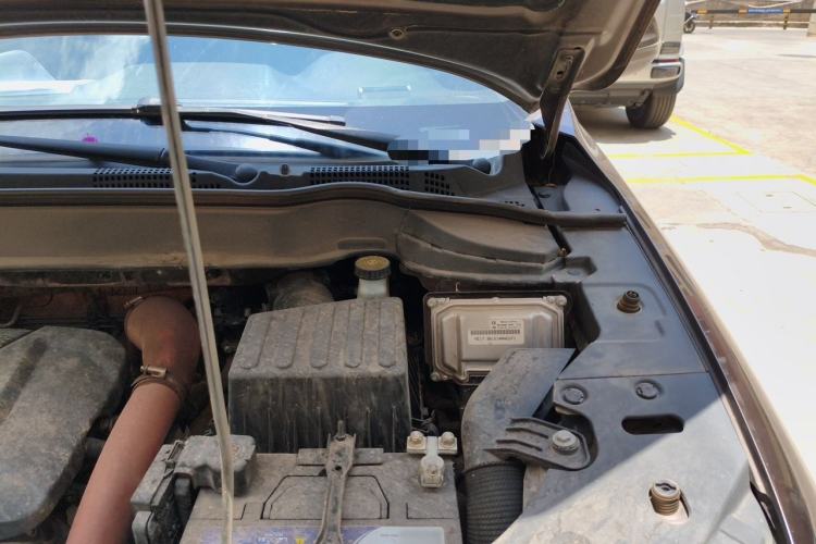 Used Haval H2 2015 1.5T Automatic Two-Wheel Drive Elite Edition Engine Bay Left
