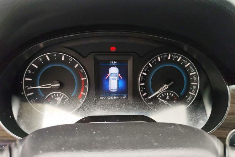 Used Haval H2 2015 1.5T Automatic Two-Wheel Drive Elite Edition Instrument Cluster