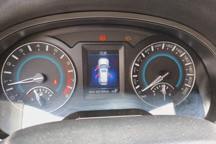 Used Haval H2 2015 1.5T Automatic Two-Wheel Drive Elite Edition Instrument Cluster