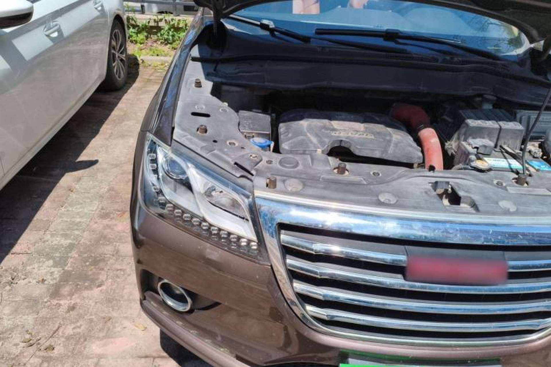 Used Haval H2 2015 1.5T Automatic Two-Wheel Drive Prestige Edition Right Front Headlight