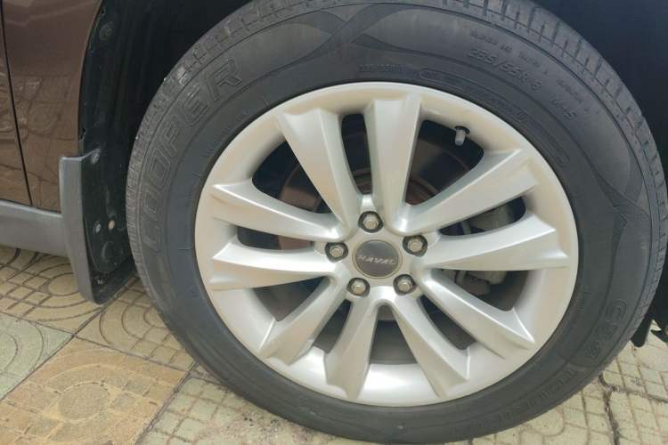 Used Haval H2 2015 1.5T Automatic Two-Wheel Drive Elite Edition Right Front Wheel Hub