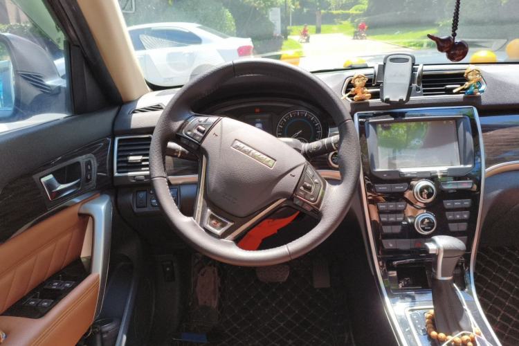 Used Haval H2 2015 1.5T Automatic Two-Wheel Drive Prestige Edition Steering Wheel