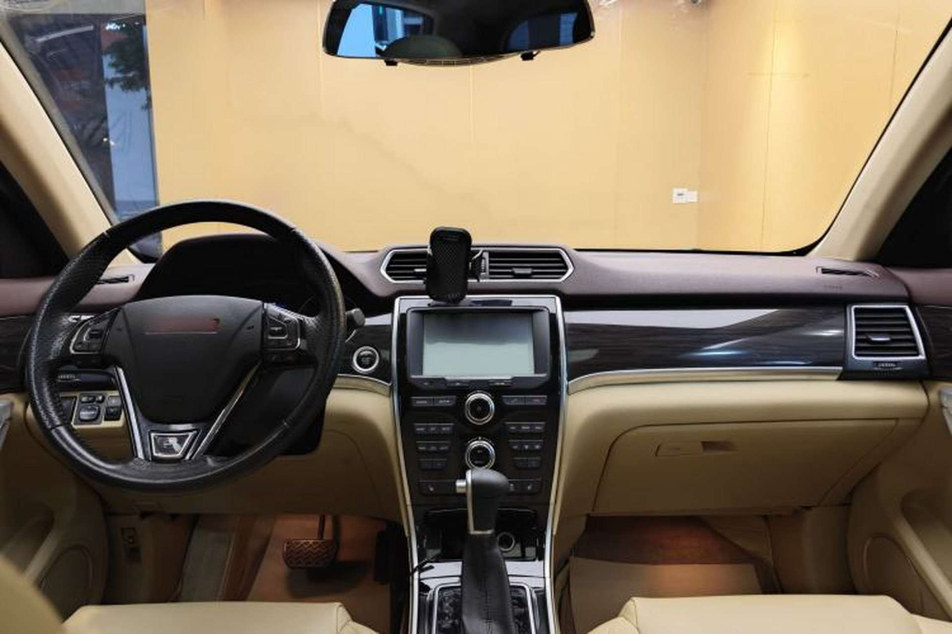 Used Haval H2 2015 1.5T Automatic Two-Wheel Drive Prestige Edition Audio And AC Panel