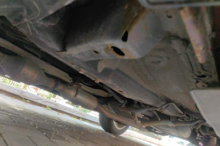 Used Haval H2 2015 1.5T Automatic Two-Wheel Drive Elite Edition Chassis Front Left