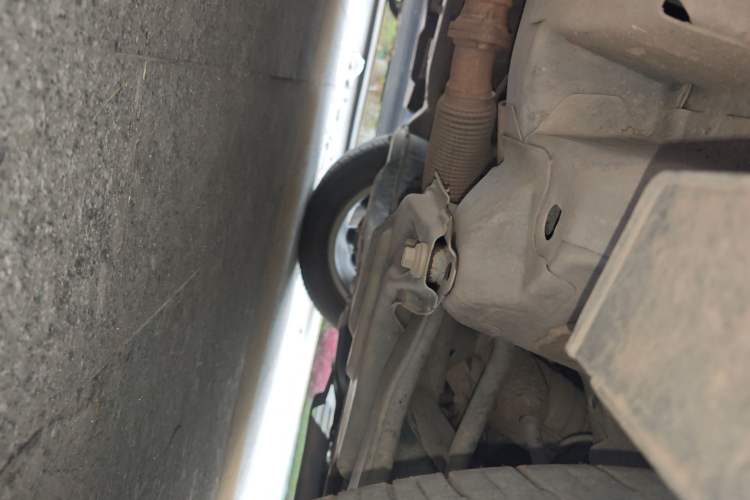 Used Haval H2 2015 1.5T Automatic Two-Wheel Drive Prestige Edition Chassis Front Right