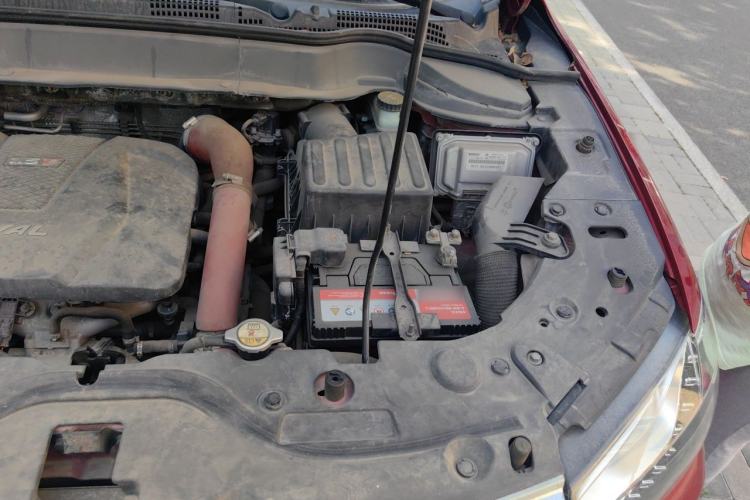 Used Haval H2 2015 1.5T Automatic Two-Wheel Drive Elite Edition Engine Bay Left