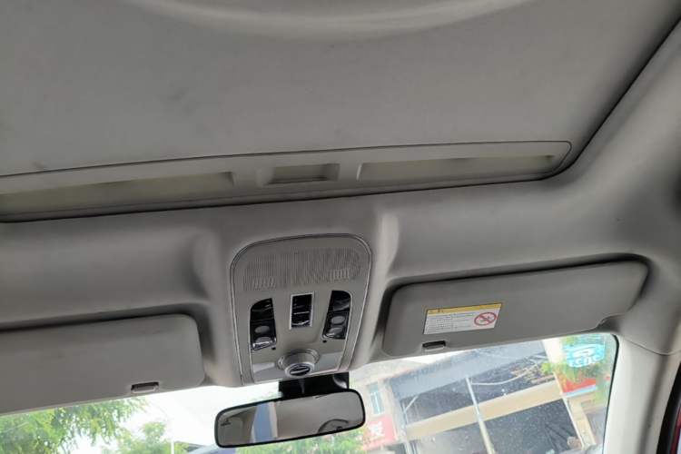 Used Haval H2 2015 1.5T Automatic Two-Wheel Drive Elite Edition Headliner