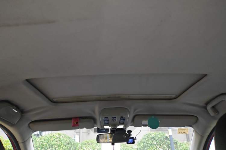 Used Haval H2 2015 1.5T Automatic Two-Wheel Drive Elite Edition Headliner