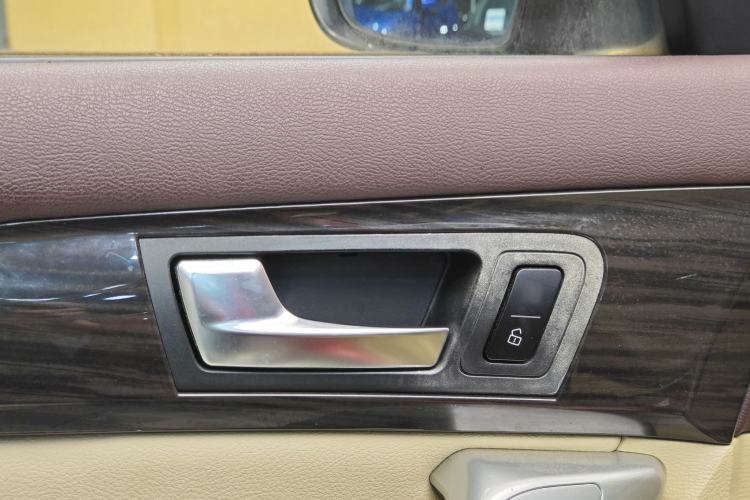 Used Haval H2 2015 1.5T Automatic Two-Wheel Drive Prestige Edition Interior 11