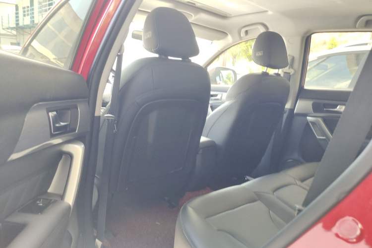 Used Haval H2 2015 1.5T Automatic Two-Wheel Drive Elite Edition Interior 3