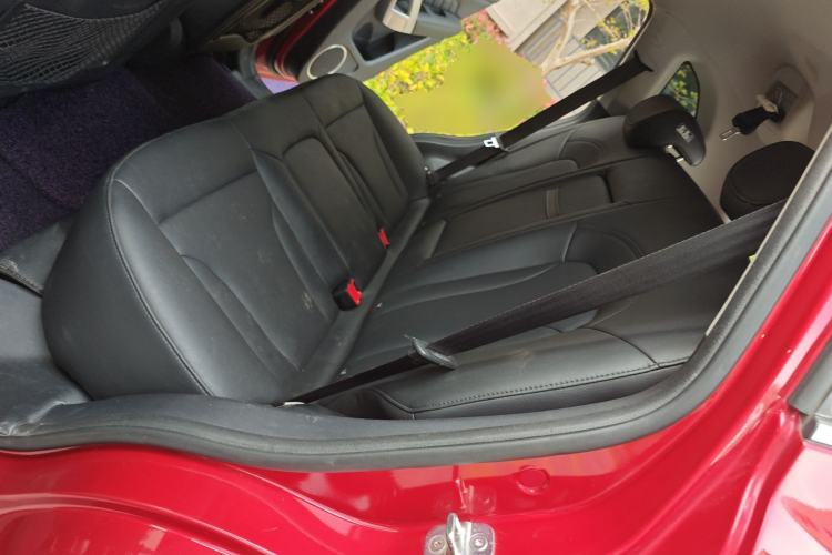 Used Haval H2 2015 1.5T Automatic Two-Wheel Drive Prestige Edition Left Rear Seat