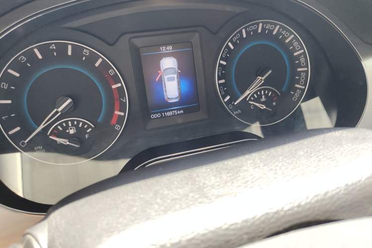 Used Haval H2 2015 1.5T Automatic Two-Wheel Drive Elite Edition Odometer Close Up