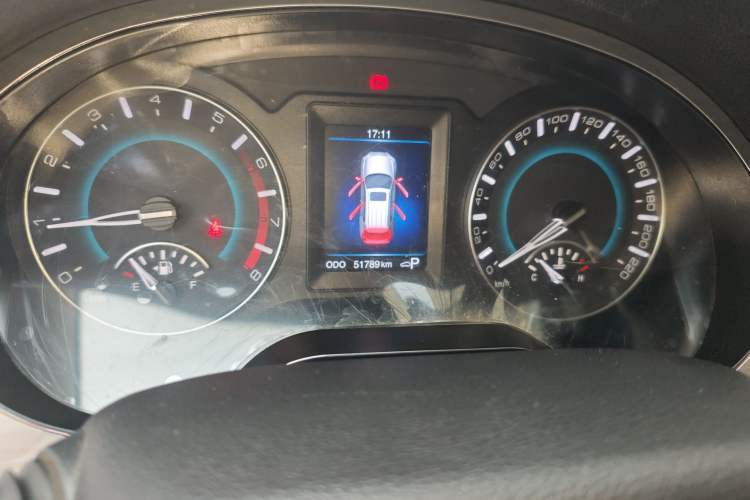 Used Haval H2 2015 1.5T Automatic Two-Wheel Drive Prestige Edition Odometer Close Up
