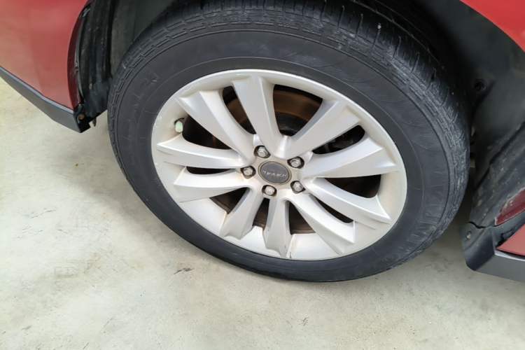 Used Haval H2 2015 1.5T Automatic Two-Wheel Drive Elite Edition Right Rear Wheel Hub