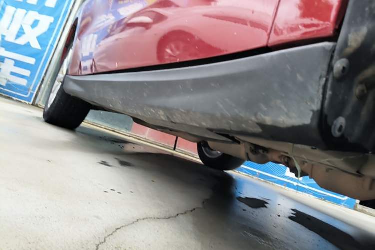 Used Haval H2 2015 1.5T Automatic Two-Wheel Drive Elite Edition Right Side Sill