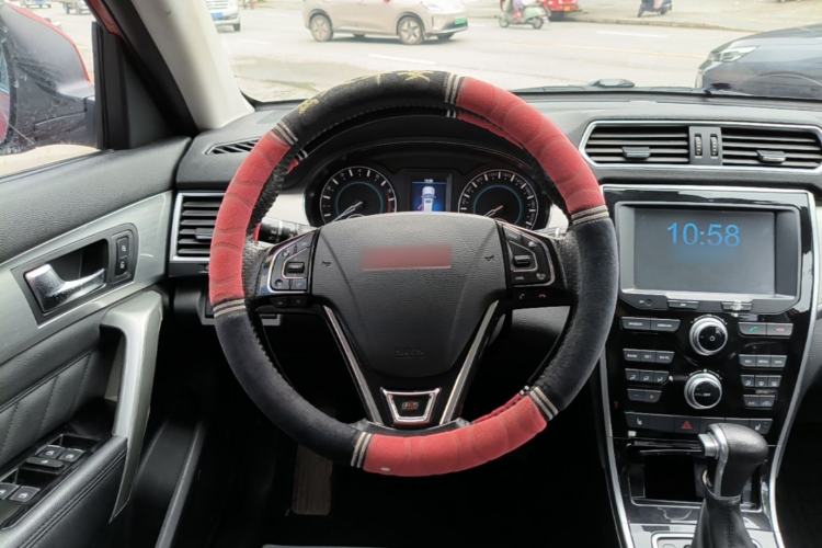 Used Haval H2 2015 1.5T Automatic Two-Wheel Drive Elite Edition Steering Wheel