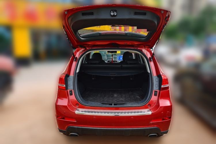 Used Haval H2 2015 1.5T Automatic Two-Wheel Drive Prestige Edition Trunk