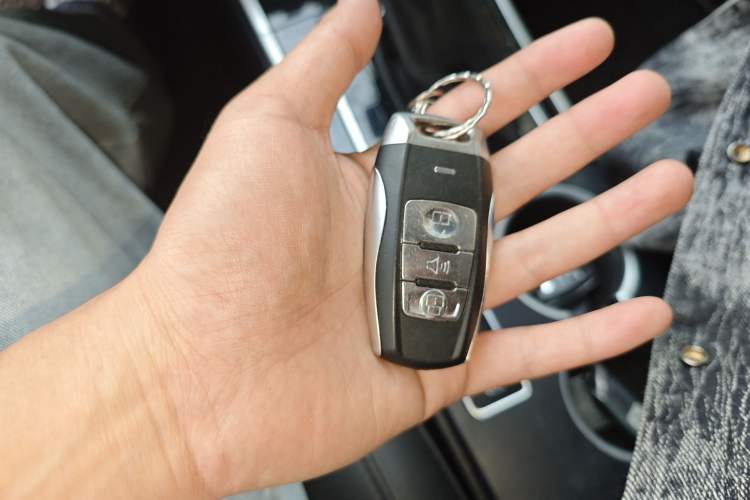 Used Haval H2 2015 1.5T Automatic Two-Wheel Drive Prestige Edition Vehicle Key